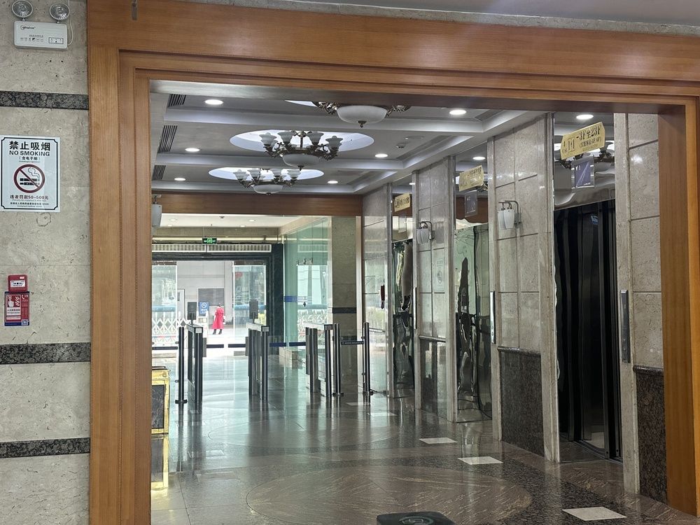 电梯厅1